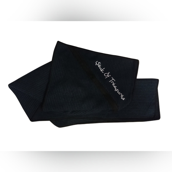SOUK OF TREASURES Zippered Sport / Golf / Gym Towel w/ loop & zip pocket long - Picture 4 of 7